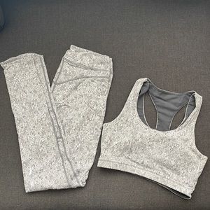 Gymshark Fluer Texture Sports Bra and Leggings. Color: Charcol Marl. Size: Small